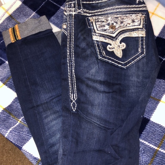 Clothes - Picture 16 of 16